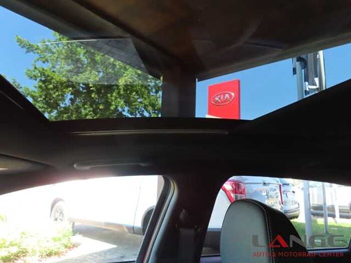 Kia XCee'd 1.5T DCT7 GT LINE Navi Soundsystem Apple CarPlay Rückfahrkam. XCeed