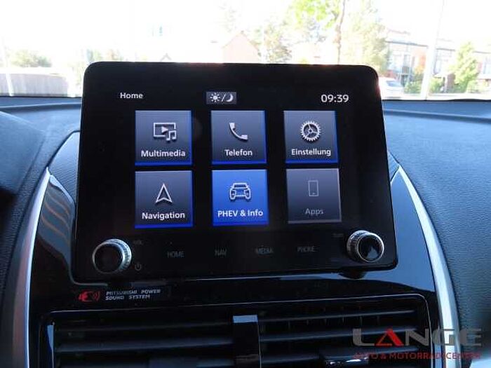 Mitsubishi Eclipse Cross 2.4 MIVEC Plus Select Plug in Hybrid 4WD Allrad Navi Soundsystem 2.4 MIVEC Plus Select Plug in Hybrid 4WD Allrad Navi Soundsystem