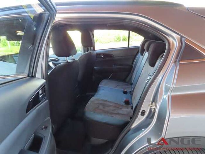 Mitsubishi Eclipse Cross 2.4 MIVEC Plus Select Plug in Hybrid 4WD Allrad Navi Soundsystem 2.4 MIVEC Plus Select Plug in Hybrid 4WD Allrad Navi Soundsystem