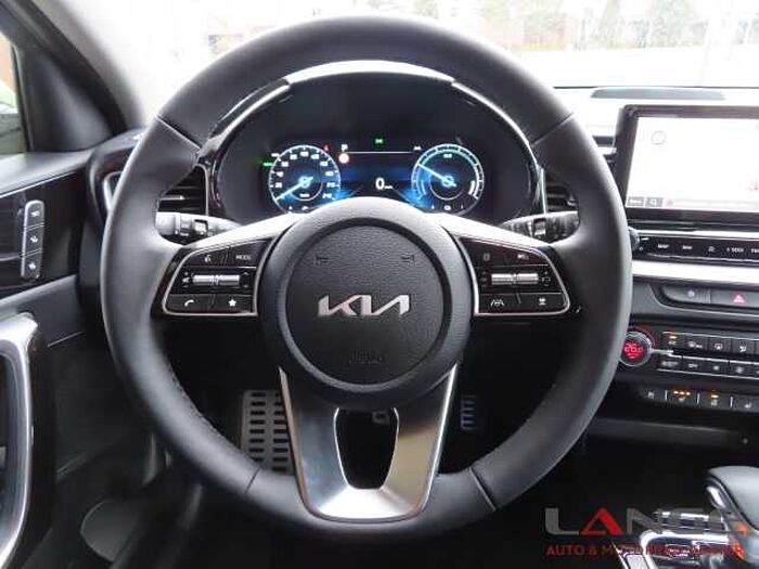 Kia XCee'd 1.6 PHEV DCT6 PLAT 18 Zoll Navi Leder digitales Cockpit Memory Sitze Soun XCeed